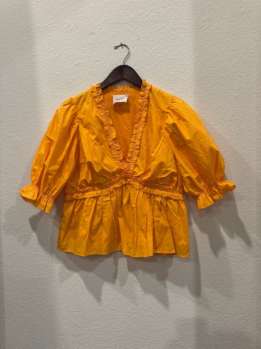 Hyacinth House Tuckernuck Orange Ruffle Peplum Blouse Puff Sleeve Women M